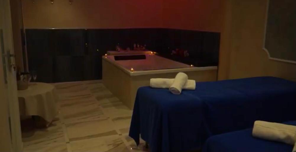 Hotel Villa Medici Рокка-Сан-Джованни Экстерьер фото