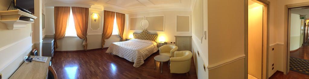 Hotel Villa Medici Рокка-Сан-Джованни Экстерьер фото