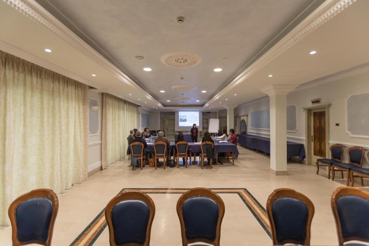 Hotel Villa Medici Рокка-Сан-Джованни Экстерьер фото