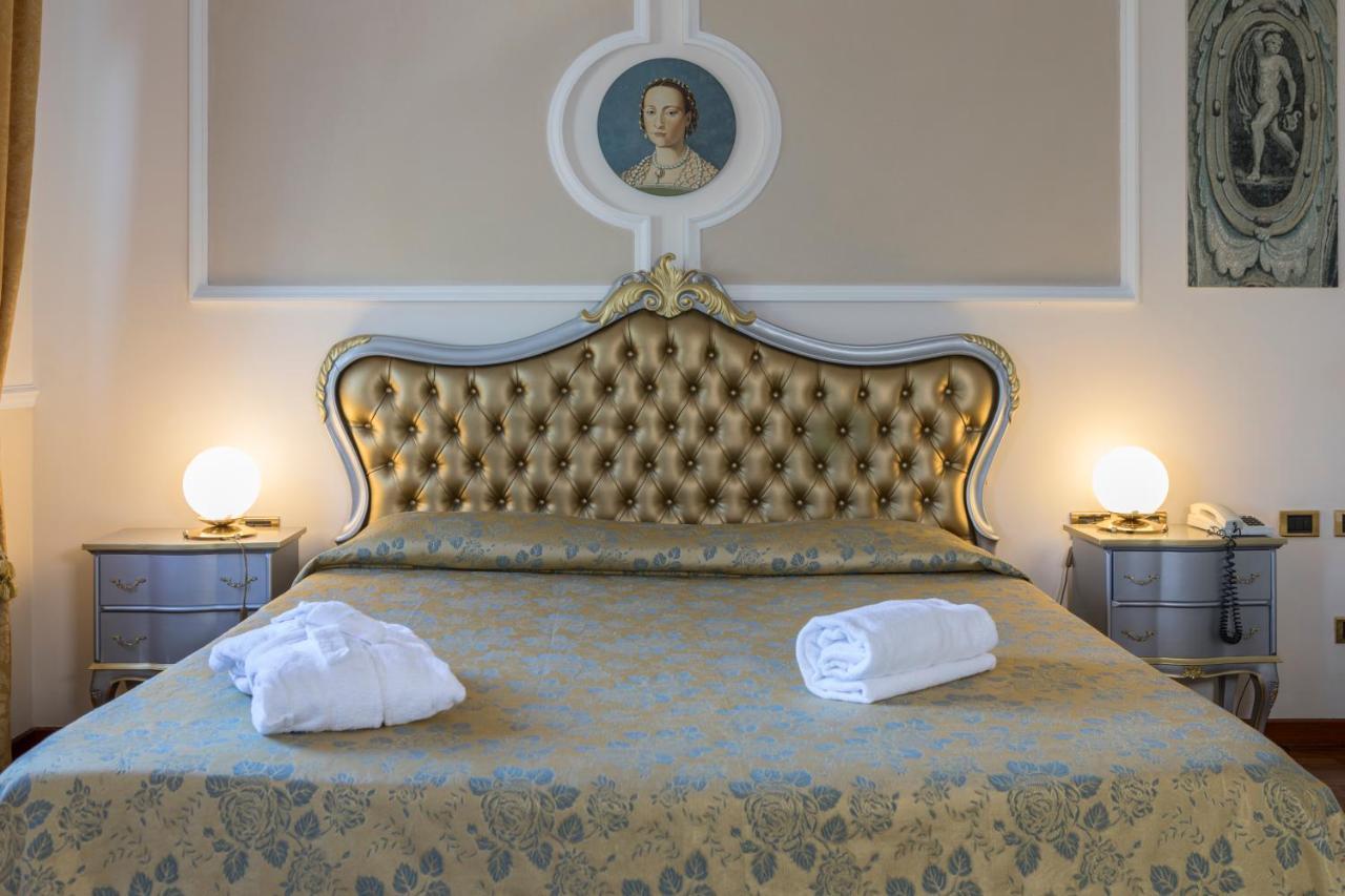 Hotel Villa Medici Рокка-Сан-Джованни Экстерьер фото